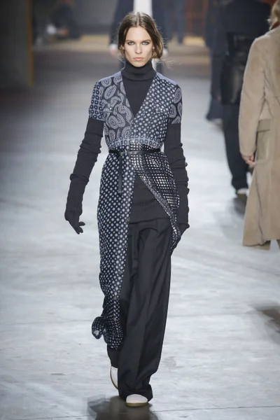 Look 23